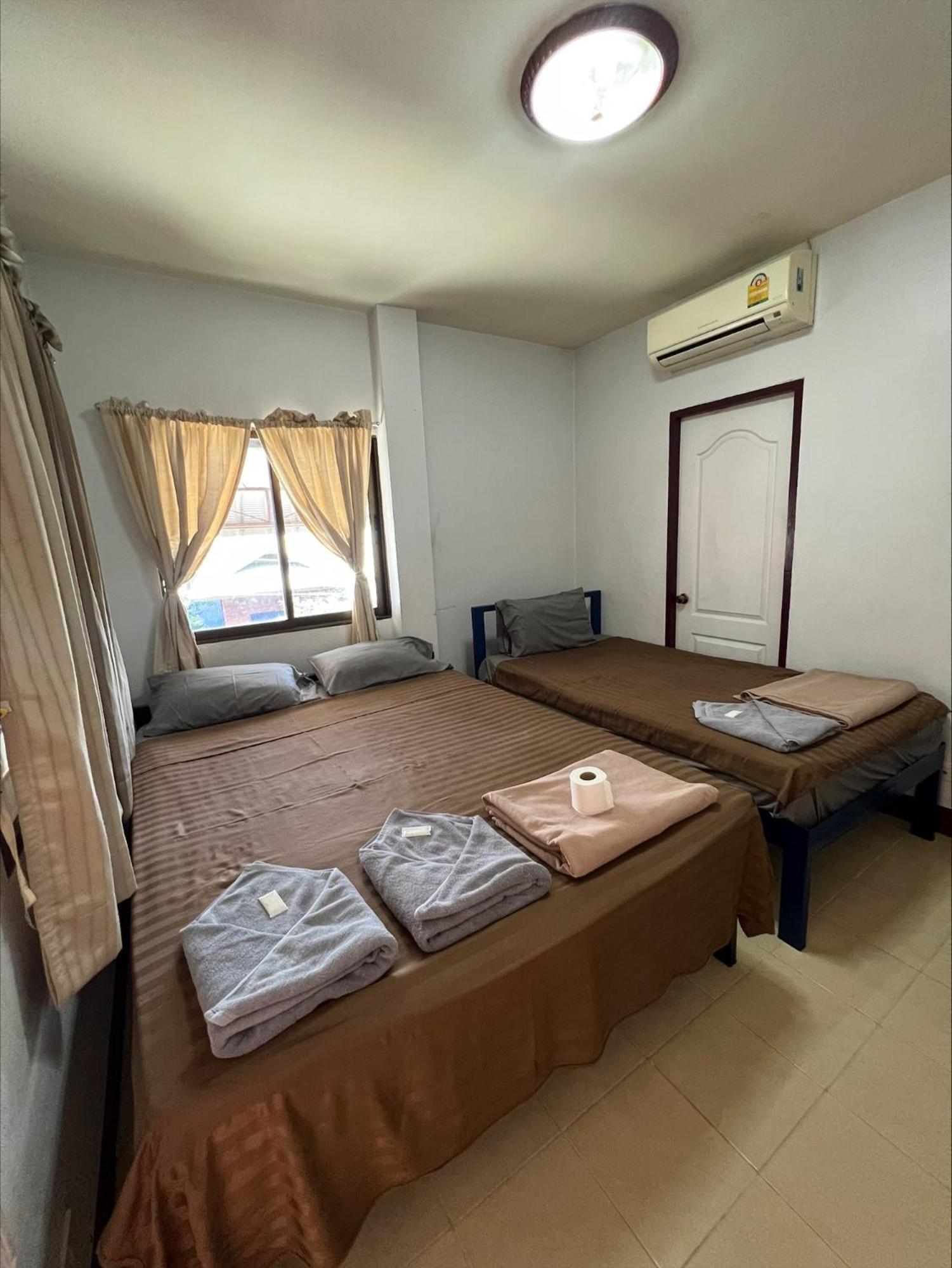 Jj Guesthouse Чіангмай Екстер'єр фото
